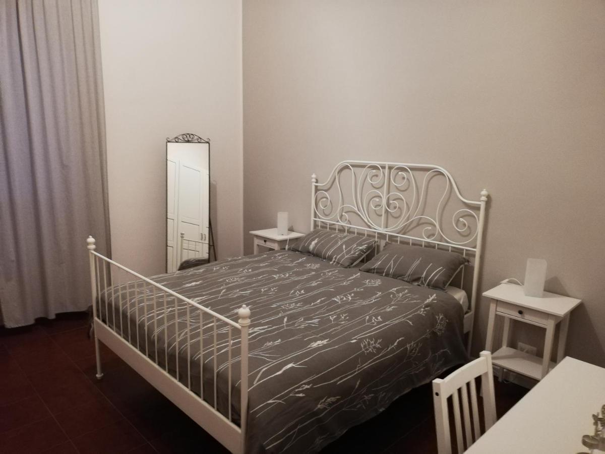 شقة Davide & Mary Friendly House نوفارا المظهر الخارجي الصورة